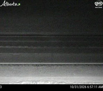 Hwy 2: South of Hwy 2A overpass near Leduc camera snapshot